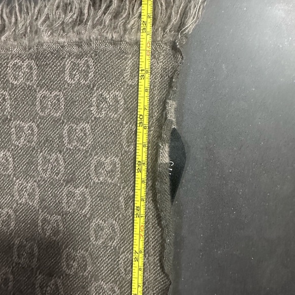 Gucci Cashmere GG Monogram Scarf Authentic - Picture 5 of 5